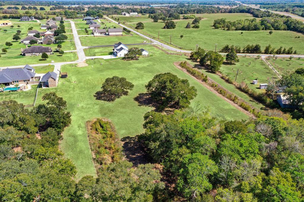 Bellville, TX 77418,000 Emerald DR