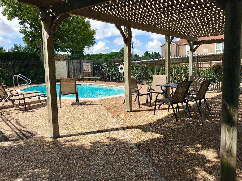 Houston, TX 77009,1860 White Oak DR #361