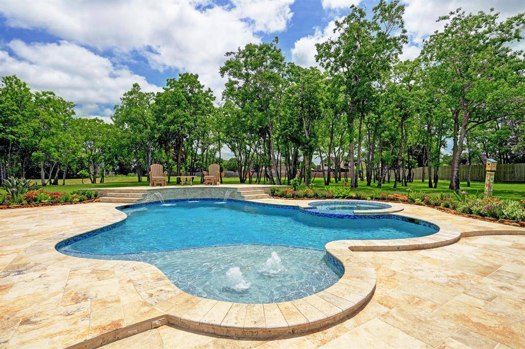 Friendswood, TX 77546,2904 Bridle Path LN