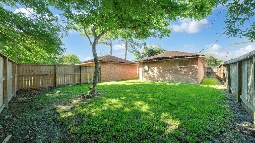 Friendswood, TX 77546,16502 Forest Bend AVE