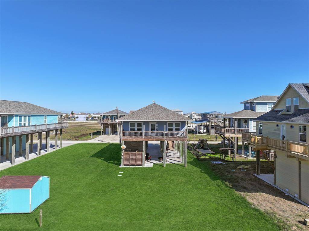 Crystal Beach, TX 77650,917 S Sea Spray DR