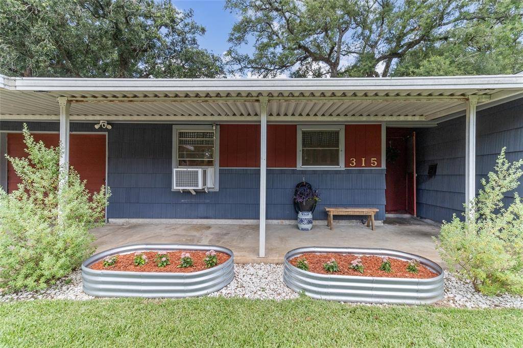 Lake Jackson, TX 77566,315 Cypress ST