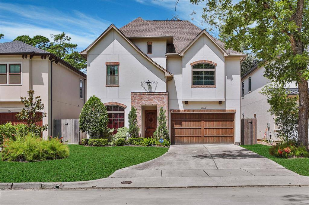 Houston, TX 77055,1509 Baggett LN