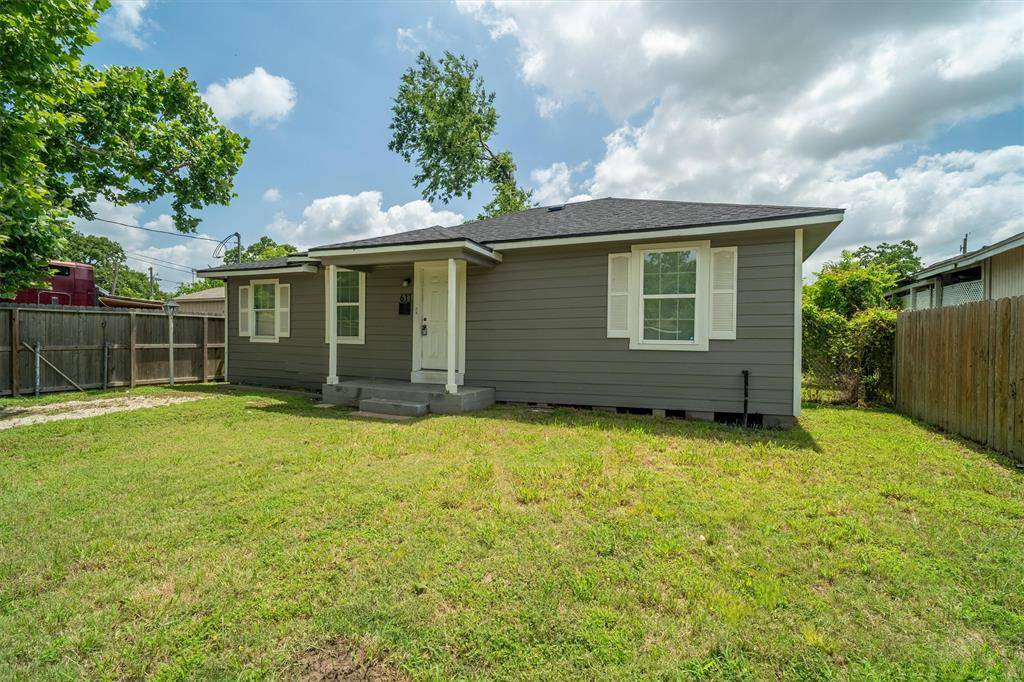 Houston, TX 77012,611 93rd ST