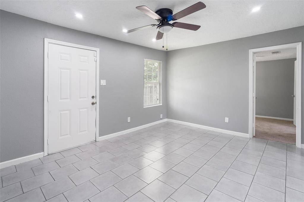 Houston, TX 77012,611 93rd ST