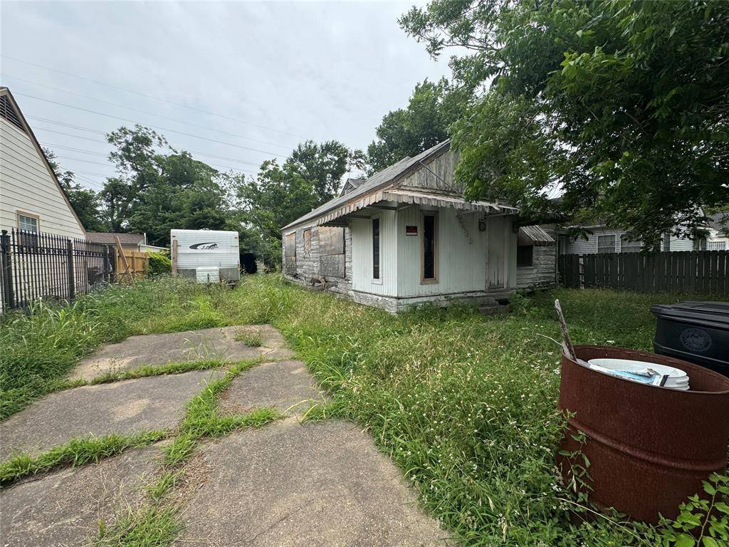 Houston, TX 77023,5420 Pease ST