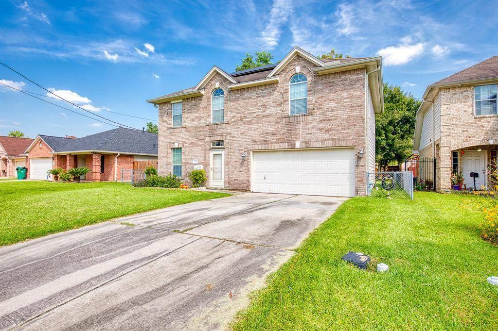 Pasadena, TX 77502,921 Romeo ST