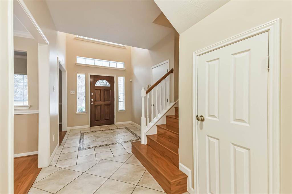 Houston, TX 77095,9111 Baber DR