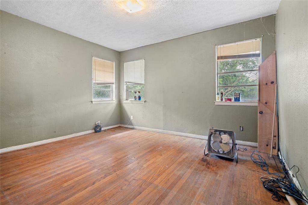 Red Oak, TX 75154,410 Ellis AVE