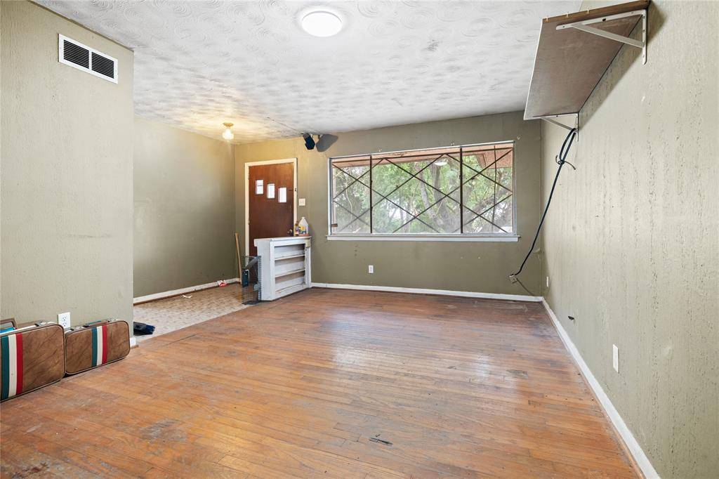 Red Oak, TX 75154,410 Ellis AVE