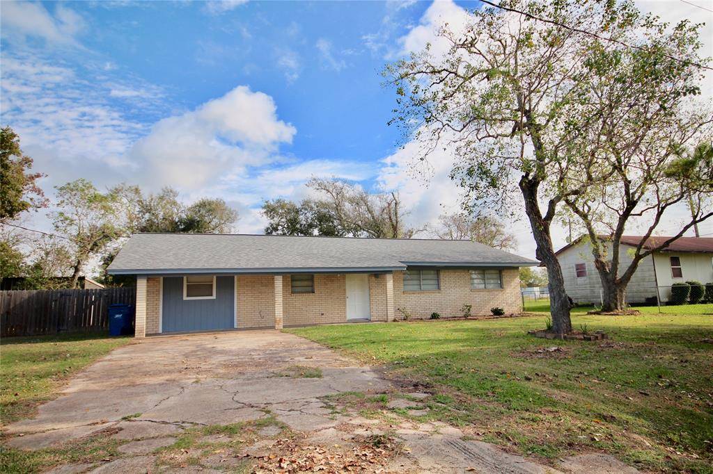 Needville, TX 77461,8911 W 1st ST