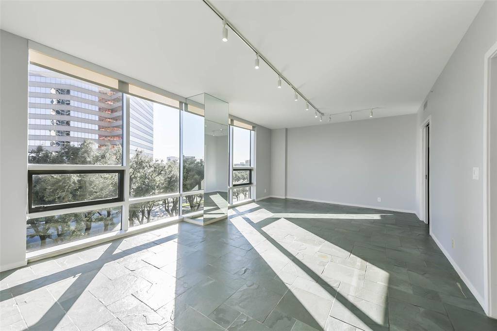 Houston, TX 77056,5110 San Felipe ST #56W