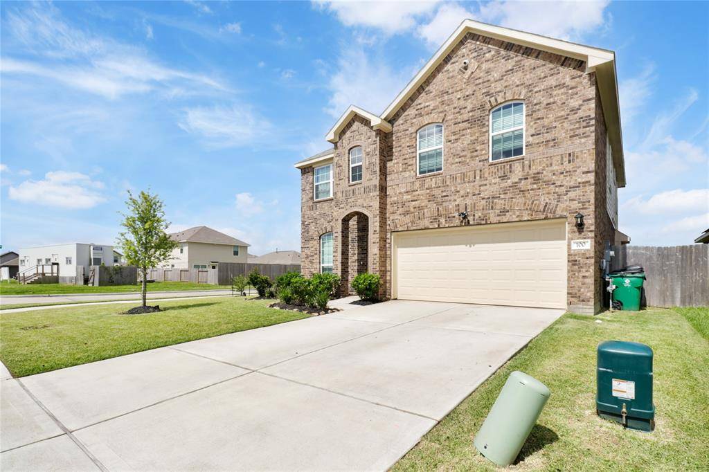 Angleton, TX 77515,100 Cullen ST