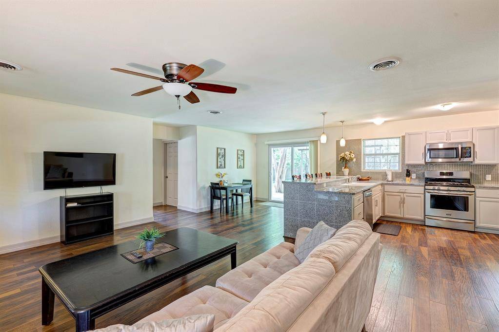 Houston, TX 77025,4109 Lymbar DR