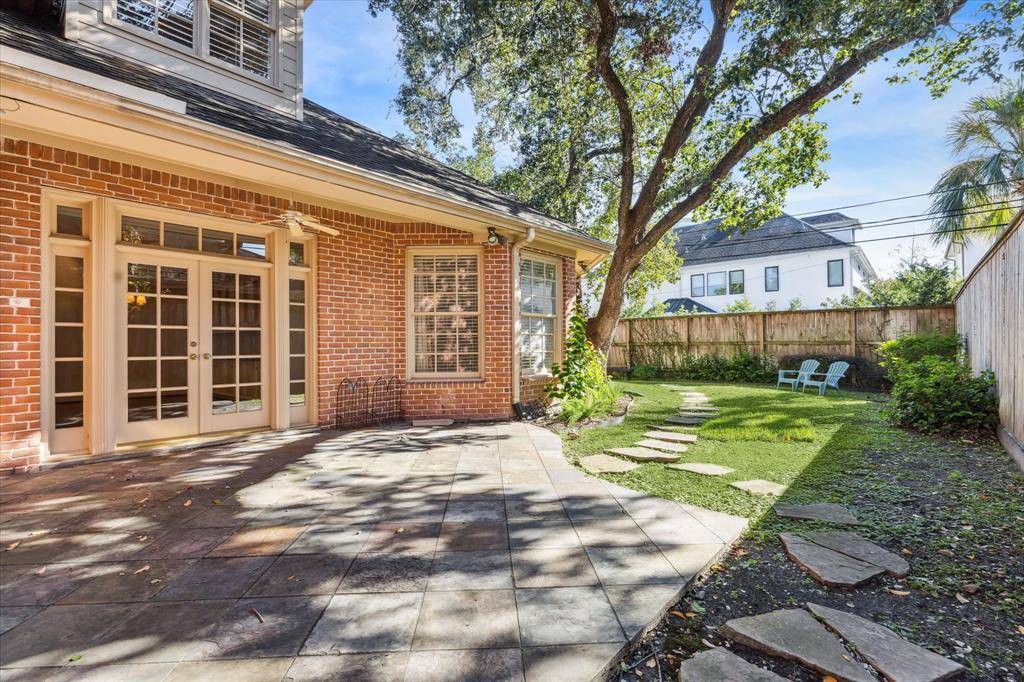 Houston, TX 77056,5079 Cedar Creek DR