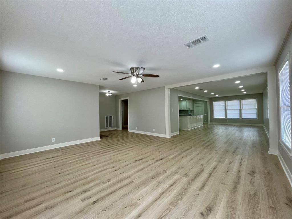 Freeport, TX 77541,1031 W 7th ST