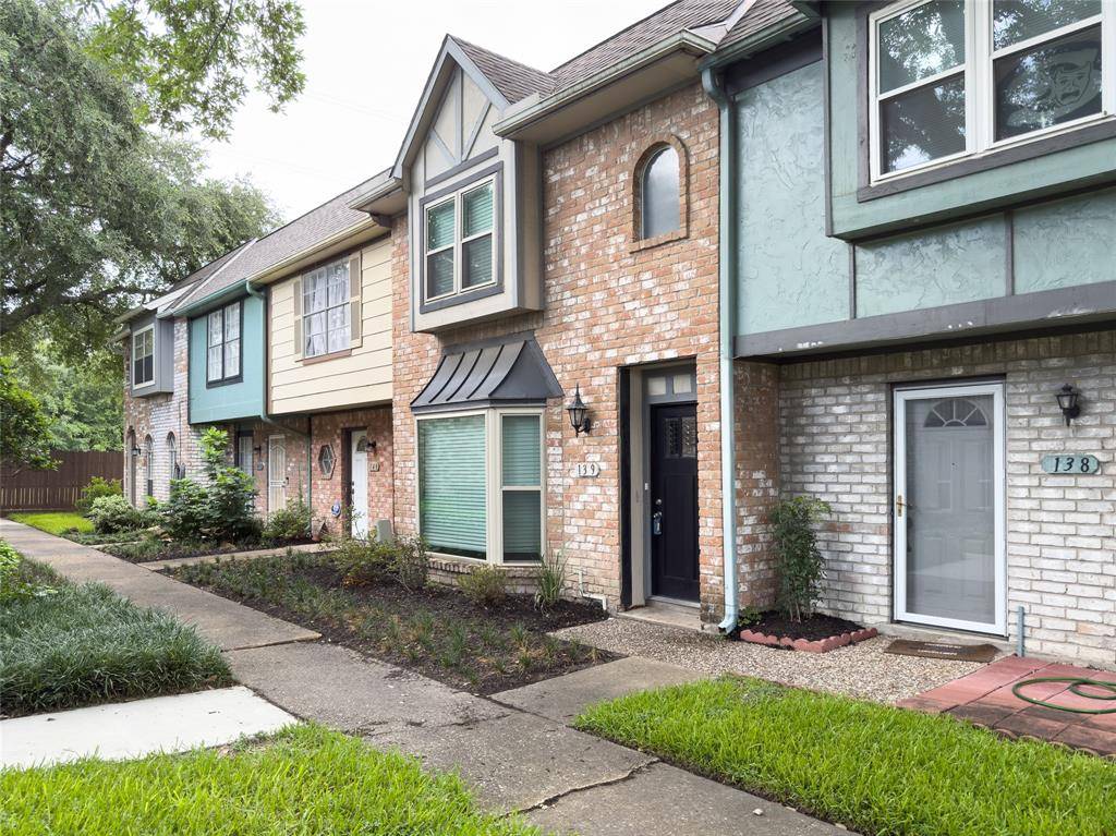 Houston, TX 77043,11002 Hammerly BLVD #139