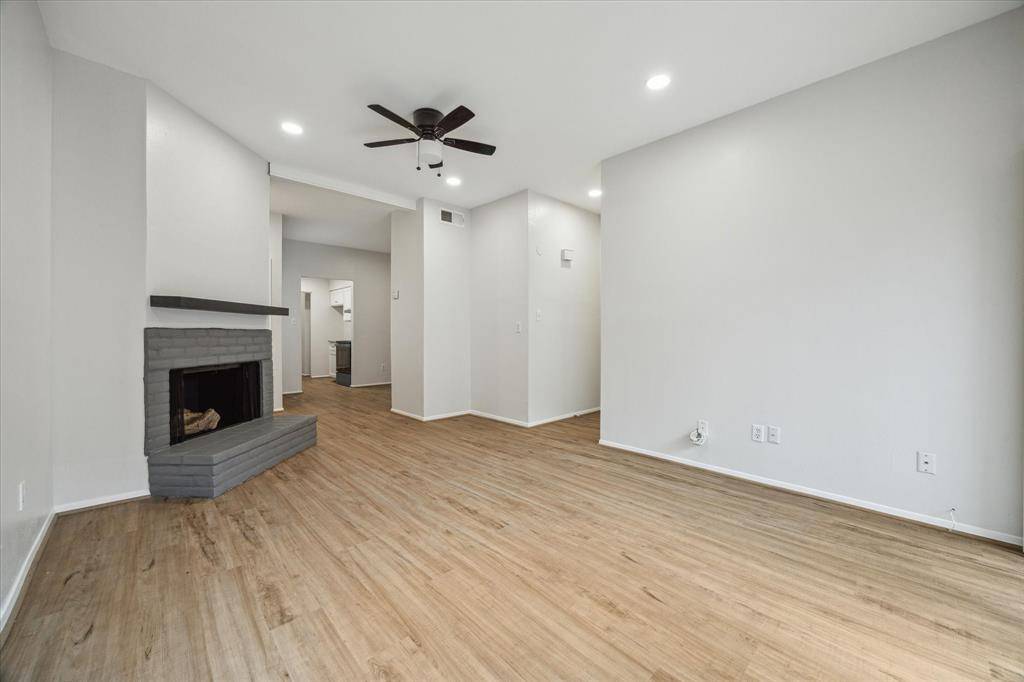 Houston, TX 77092,5001 Lamonte LN #23