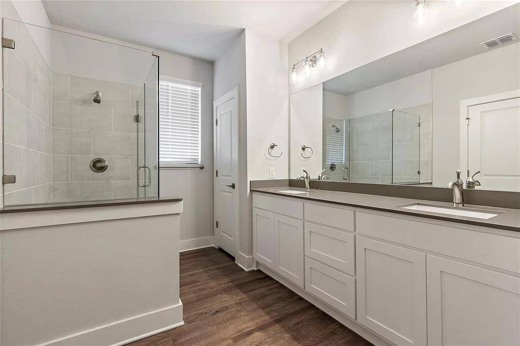 Lancaster, TX 75134,1420 Marvin GDNS