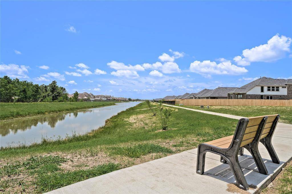 Mont Belvieu, TX 77535,12023 Champions Forest DR