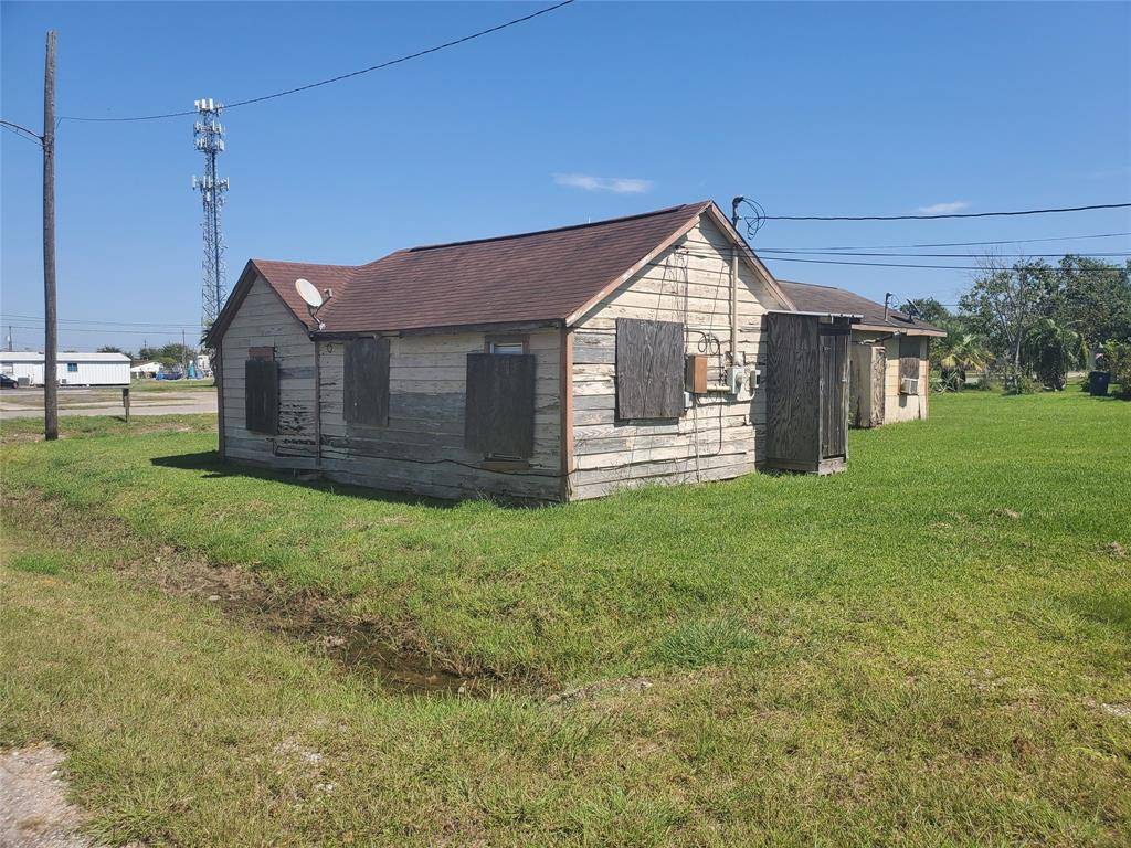 Freeport, TX 77541,103 S Avenue D