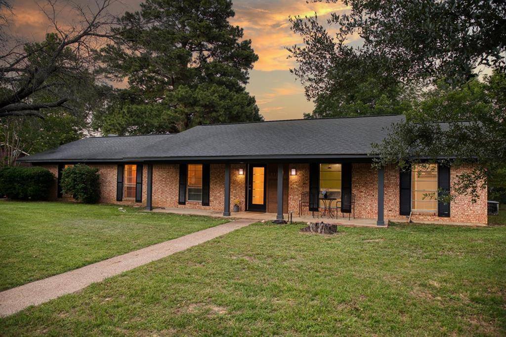 Palestine, TX 75803,116 Donniebrook ST