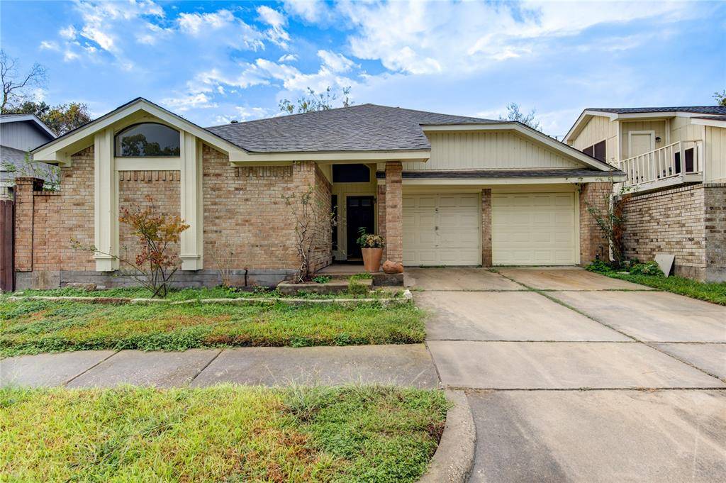 Houston, TX 77071,7823 Royan DR