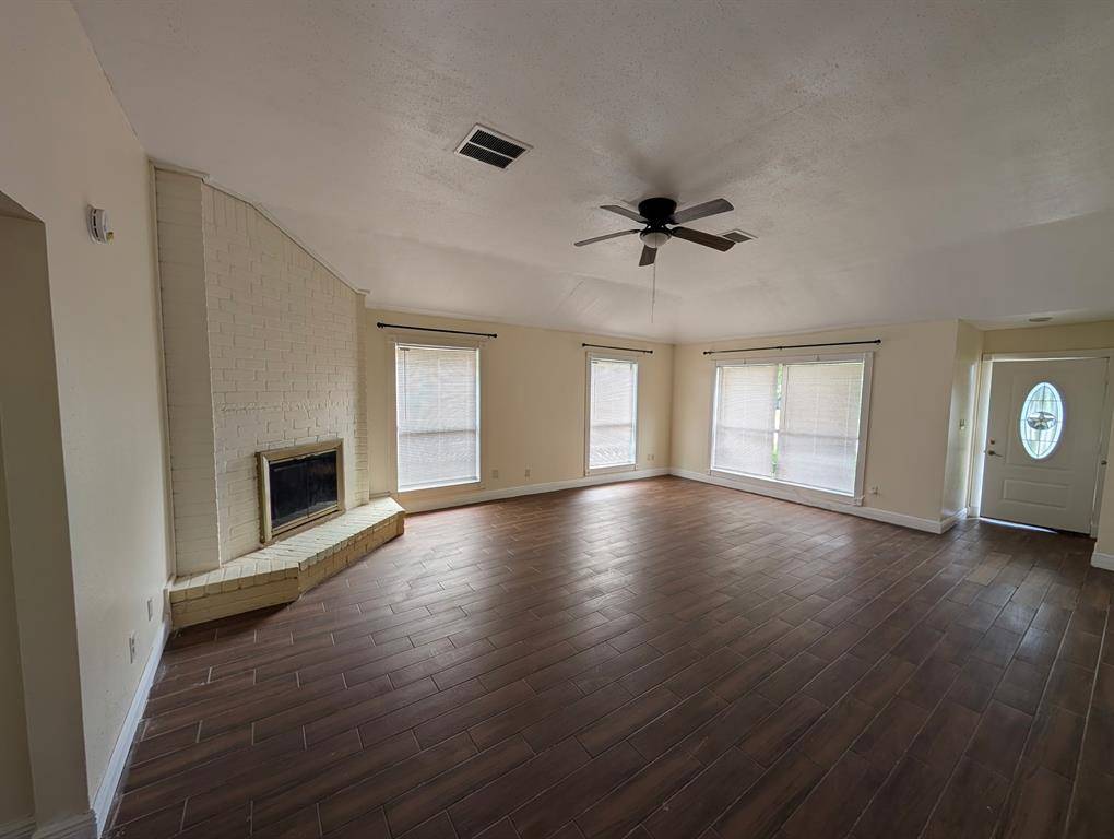 Sugar Land, TX 77478,2223 Sentinal Oaks St