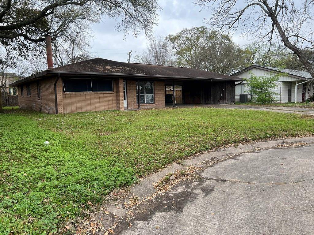 Alvin, TX 77511,1806 Meadowview DR