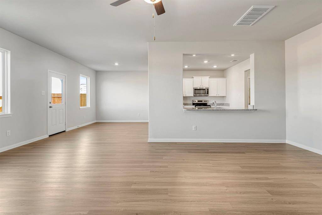 Houston, TX 77016,8126 Sunberry Shadow DR