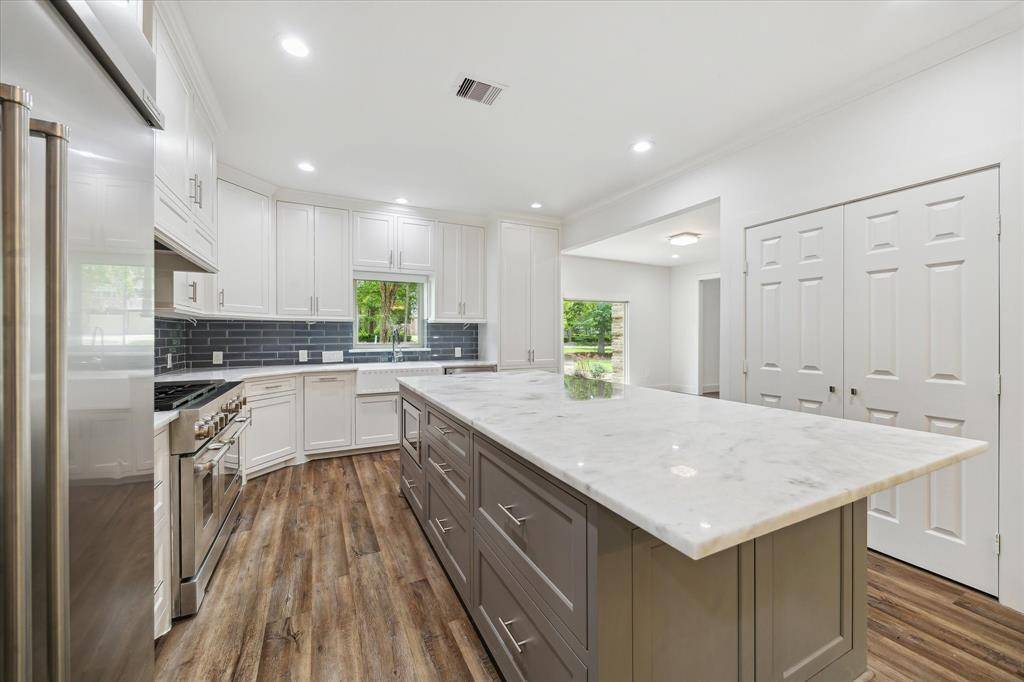 The Woodlands, TX 77380,2819 W Wildwind CIR