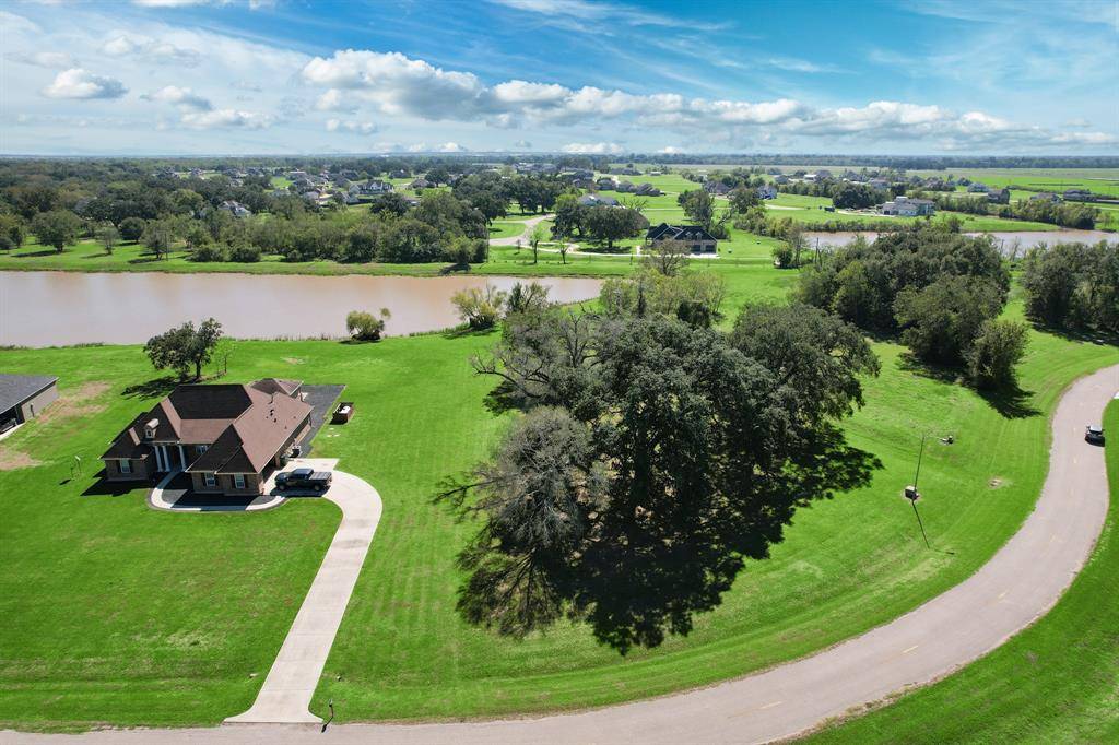 Rosharon, TX 77583,327 Cavalry Trail DR