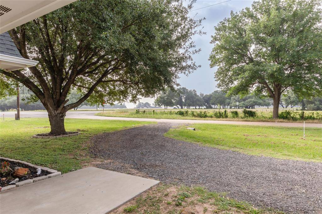 Snook, TX 77879,9939 County Road 272