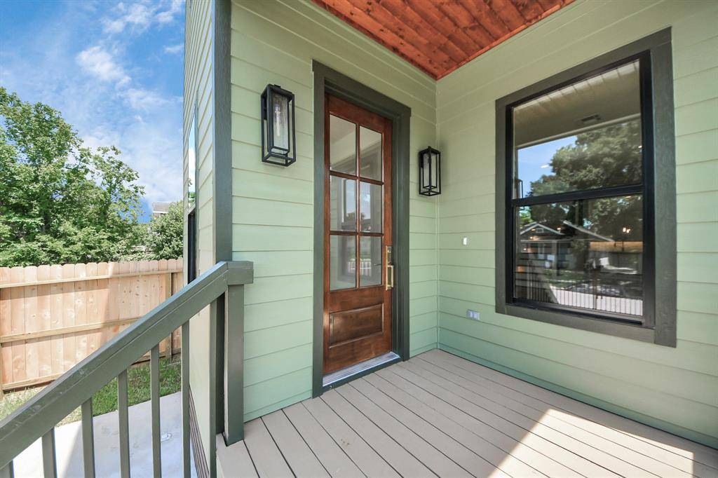 Houston, TX 77023,4541 Walker St