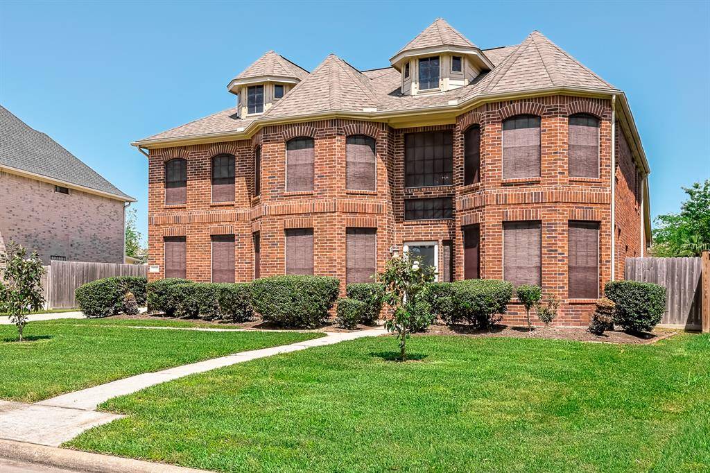 Houston, TX 77049,310 Magnolia Grove LN