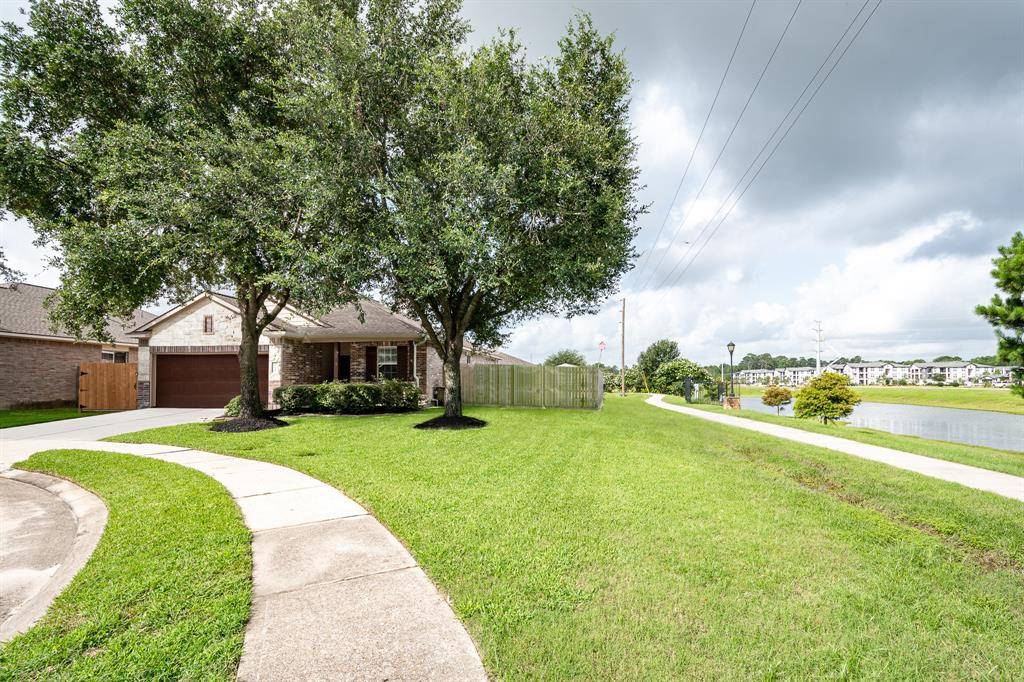 Porter, TX 77365,21300 Village Crossing LN