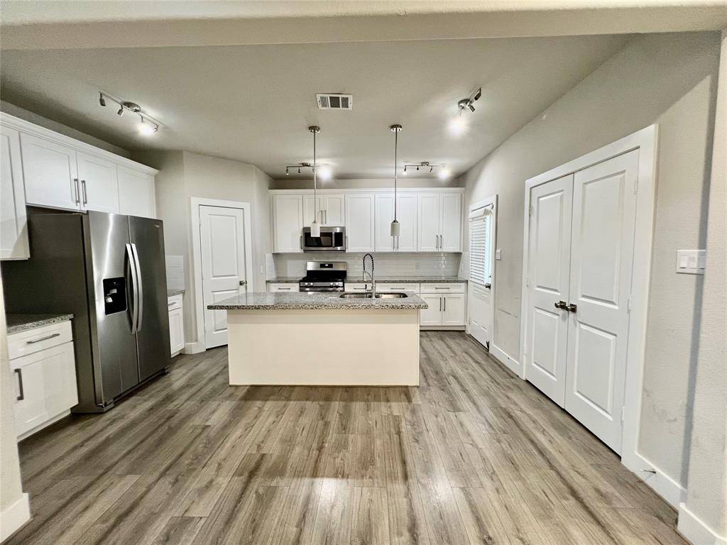 Houston, TX 77051,4301 Clover ST