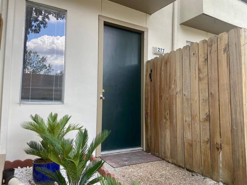 Houston, TX 77063,2100 Tanglewilde ST #217