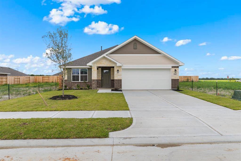 Dayton, TX 77525,2238 W POST OAK CIR