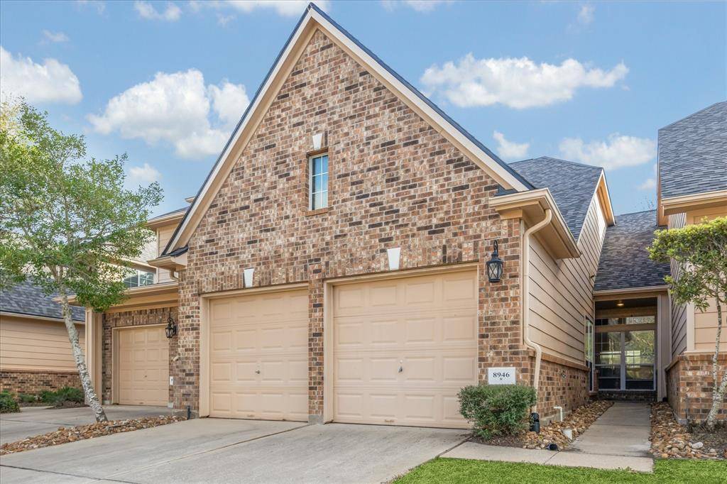 Sugar Land, TX 77479,8946 Silent Willow Lane