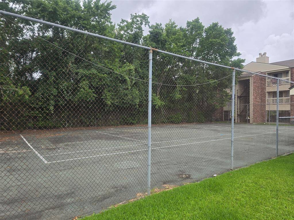 Dickinson, TX 77539,2501 gulf FWY #249D