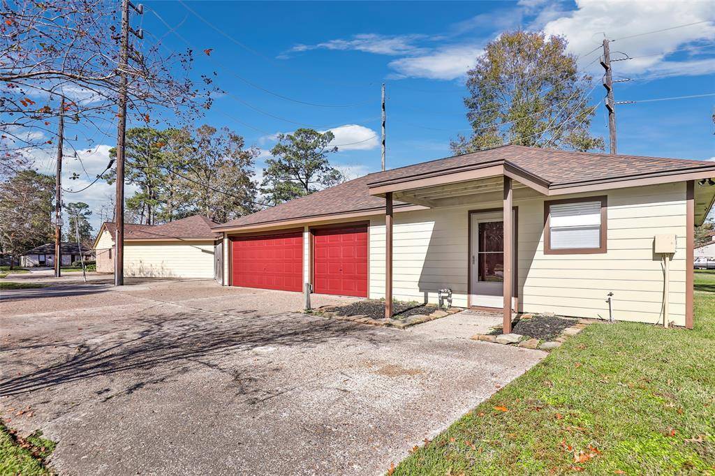 Crosby, TX 77532,15906 Spinnaker DR