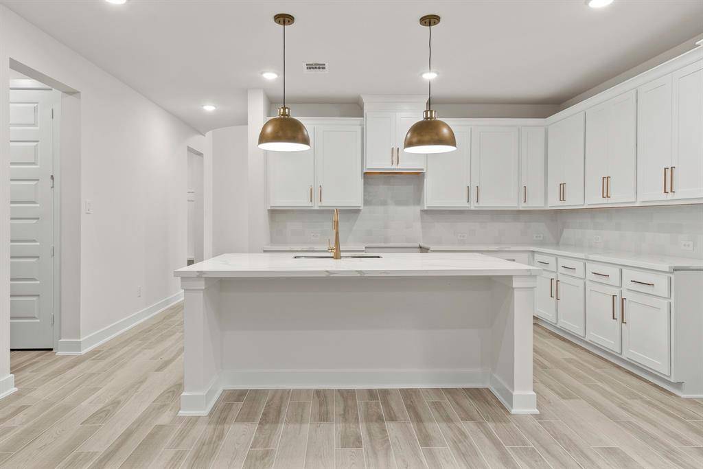 New Caney, TX 77357,28815 Mount Bonnell DR