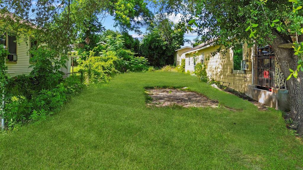Houston, TX 77011,7128 Avenue Q