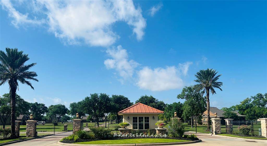 Beach City, TX 77523,6402 Dow Reef DR