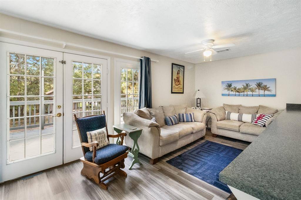 Trinity, TX 75862,40 Forest Hollow
