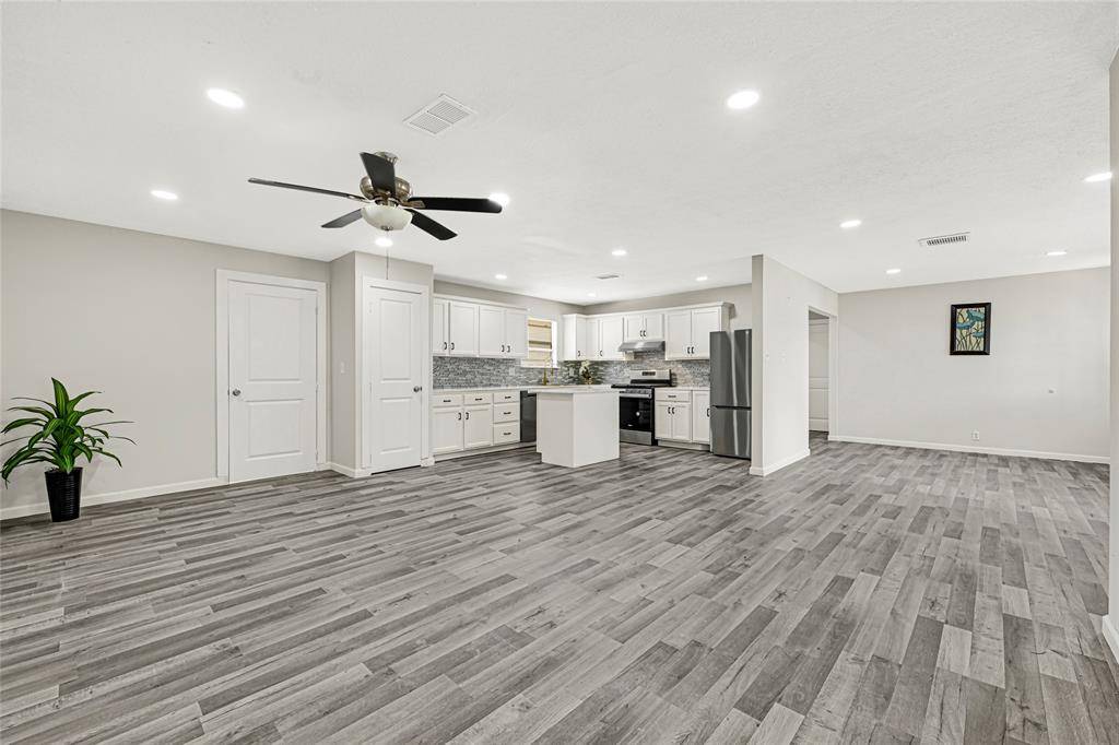 Houston, TX 77088,3302 Stallings DR