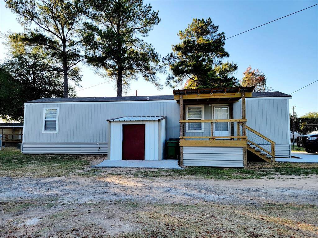 Willis, TX 77378,102 Young ST