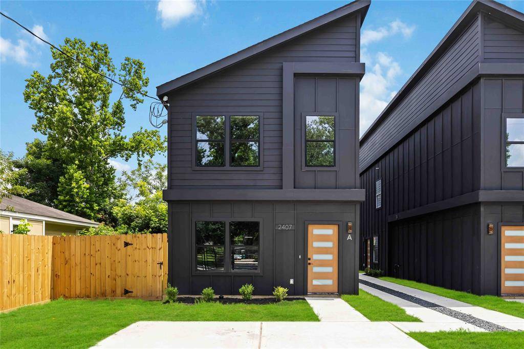 Houston, TX 77088,2407 Dolly Wright ST