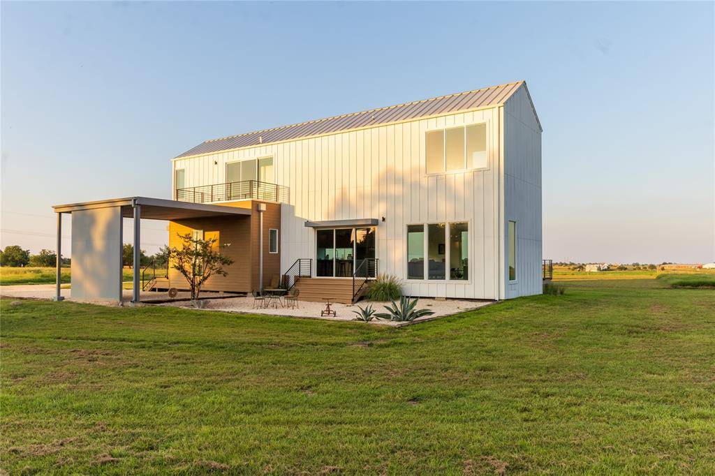 Carmine, TX 78932,175 Vineyard View Trail